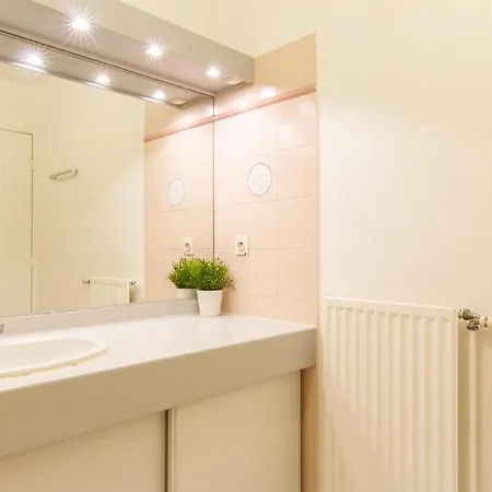 Guest house Appartement De 5 Chambres A Rueil Malmaison - Bleriot5 *